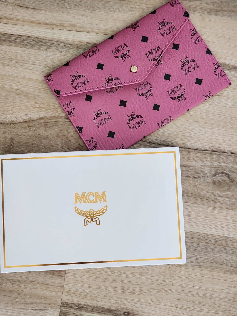 MCM Pink Logo-Print Envelope Wallet with Gold Snap/novelty